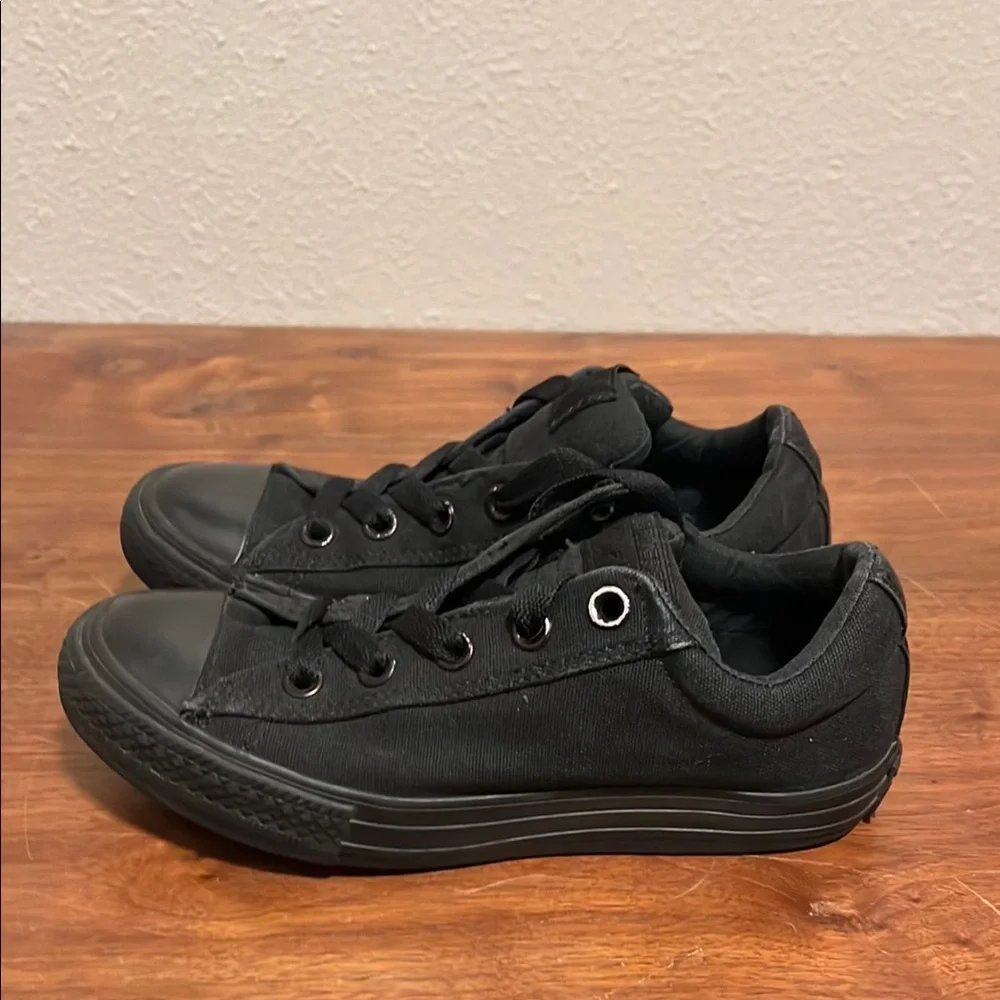 Converse Chuck Taylor All Star Low Top Sneaker Little Kid Size 2